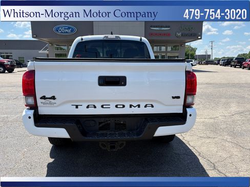 Used 2023 Toyota Tacoma SR5 AWD/4WD image 7