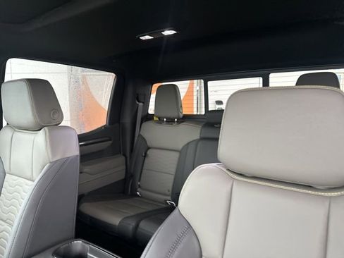 New 2026 Chevrolet Silverado 1500 ZR2 AWD/4WD image 14