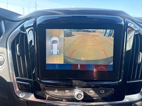 Used 2018 Chevrolet Traverse LT AWD/4WD image 22