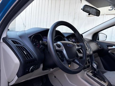 Used 2014 Ford Focus SE image 39