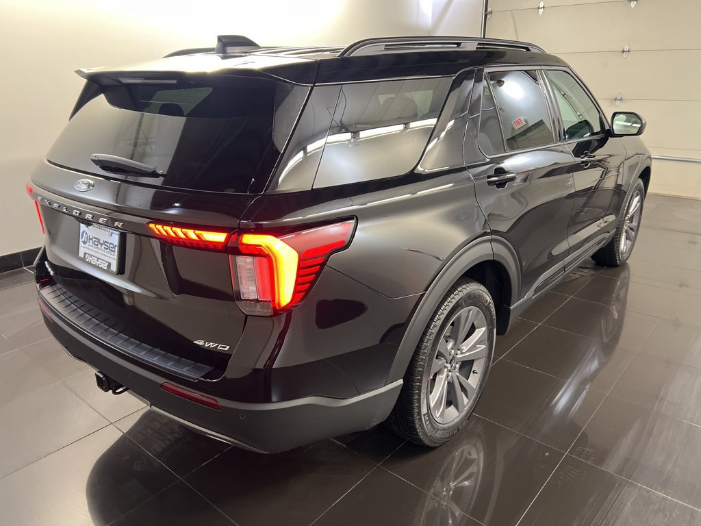 New 2026 Ford Explorer Active w/ Active Comfort Package AWD/4WD image 6