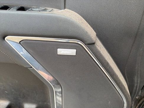 Used 2024 Chevrolet Silverado 2500 LTZ w/ LTZ Convenience Package image 6