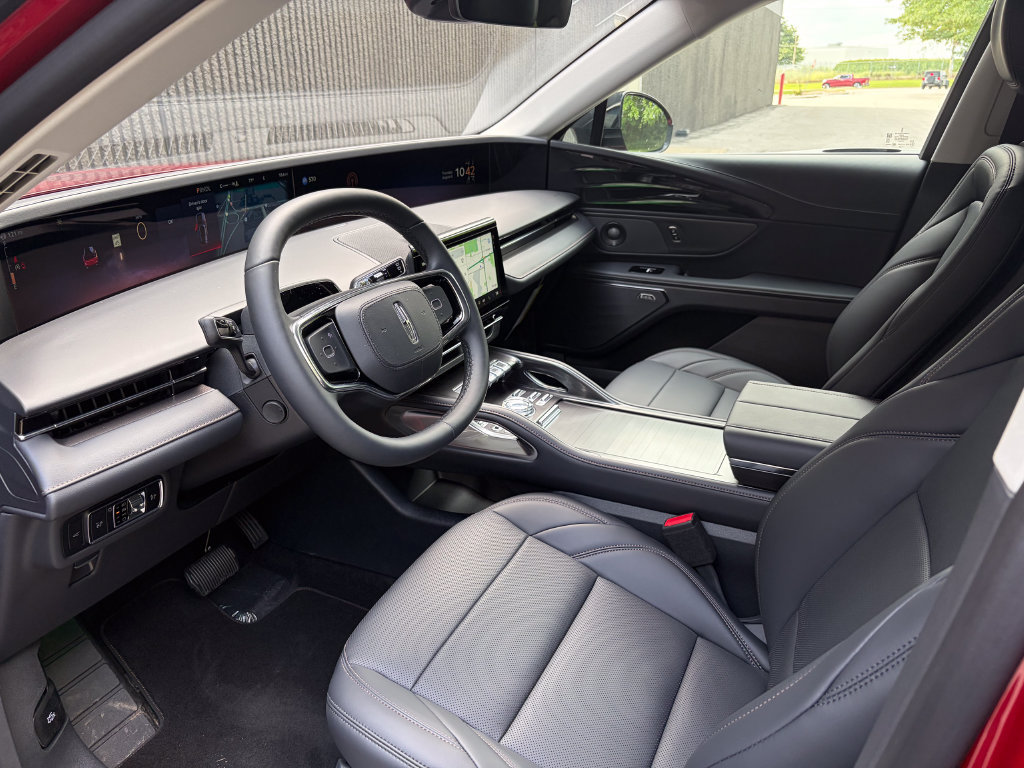New 2026 Lincoln Nautilus Premier w/ Equipment Group 102A AWD/4WD image 10