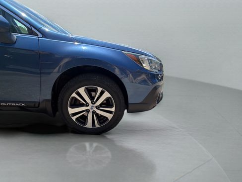 Used 2019 Subaru Outback 2.5i Limited AWD/4WD image 30