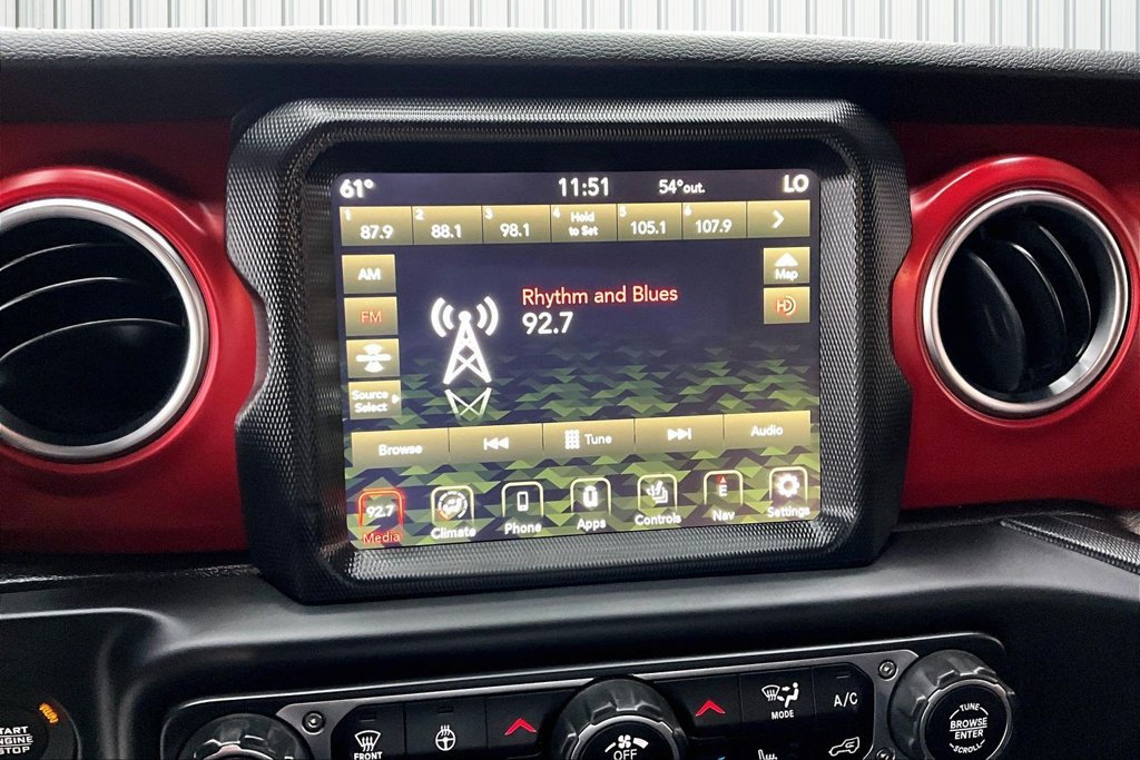 Used 2023 Jeep Wrangler Rubicon w/ LED Lighting Group AWD/4WD image 9