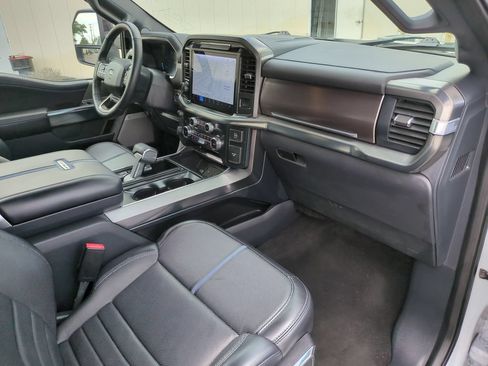 Used 2025 Ford F150 Platinum AWD/4WD image 15