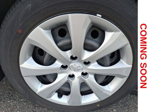 Used 2023 Toyota Corolla LE w/ Carpet Mat Package (TMS) FWD image 9