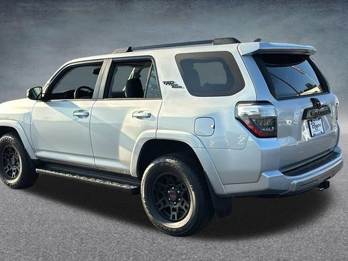 Used 2023 Toyota 4Runner TRD Off-Road Premium w/ Moonroof Package AWD/4WD image 6