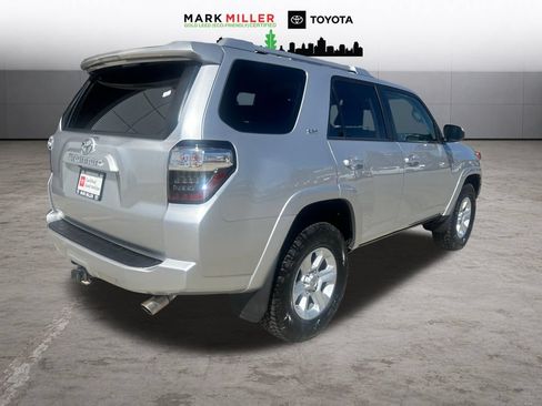Certified 2016 Toyota 4Runner SR5 AWD/4WD image 6