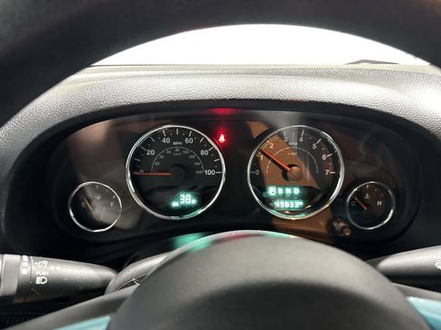Used 2017 Jeep Wrangler Unlimited Sport AWD/4WD image 11
