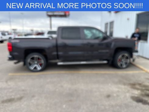 Used 2015 Chevrolet Silverado 1500 LT w/ LT Convenience Package AWD/4WD image 9
