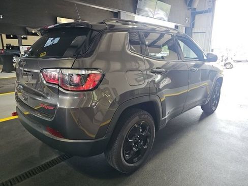 Used 2023 Jeep Compass Trailhawk AWD/4WD image 4