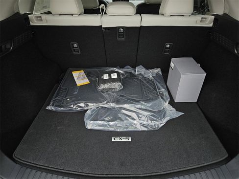 New 2025 MAZDA CX-5 AWD 2.5 S w/ Premium Plus Pkg image 9