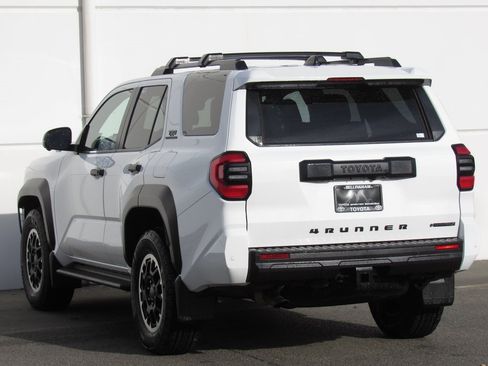 Certified 2025 Toyota 4Runner TRD Off-Road Premium image 5