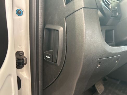 Used 2025 RAM ProMaster 2500 w/ Convenience Group FWD image 32