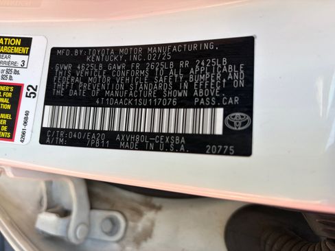 Used 2025 Toyota Camry SE FWD image 31