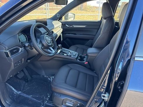 New 2025 MAZDA CX-5 Signature image 10
