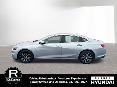 Used 2017 Chevrolet Malibu LT w/ Leather Package image 6