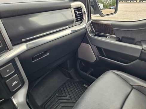 Used 2022 Ford F150 Lariat w/ Equipment Group 502A High AWD/4WD image 29