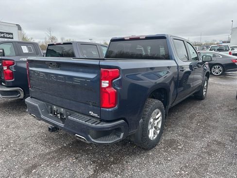 Used 2022 Chevrolet Silverado 1500 RST w/ Z71 Off-Road Package AWD/4WD image 2