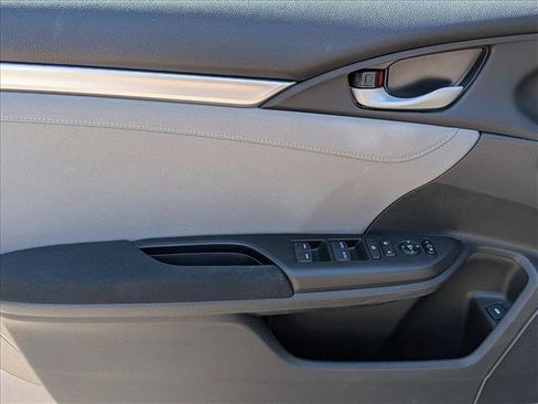 Used 2020 Honda Civic EX image 10