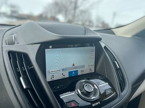 Used 2019 Ford Escape Titanium image 19