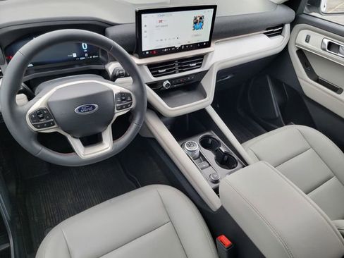 Certified 2026 Ford Explorer Active w/ Active Comfort Package image 39