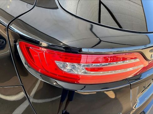 Used 2017 Lincoln MKC Select w/ Select Plus Package FWD image 28