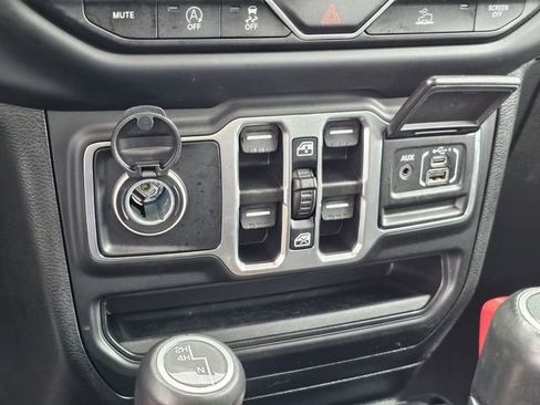 Used 2022 Jeep Gladiator Overland w/ Popular Equipment Package image 20