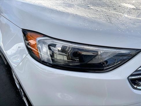 Used 2022 Ford Edge SEL image 32