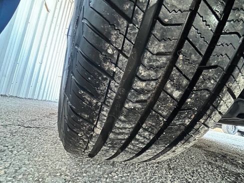 Used 2010 Toyota Camry LE image 25