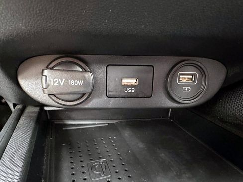 Used 2023 Hyundai Elantra SEL w/ Convenience Package FWD image 24