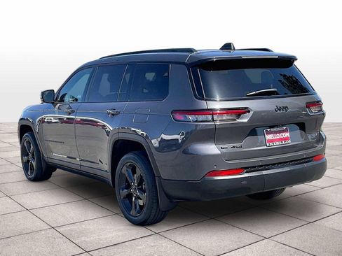 Used 2023 Jeep Grand Cherokee L Laredo AWD/4WD image 14