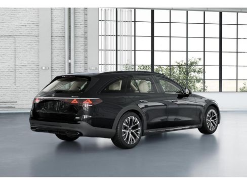 New 2026 Mercedes-Benz E 450 4MATIC All-Terrain Wagon image 21