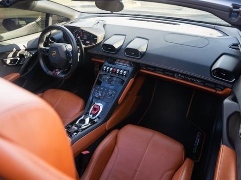 Used 2016 Lamborghini Huracan LP 610-4 image 31