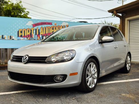 Used 2011 Volkswagen Golf TDI FWD image 2