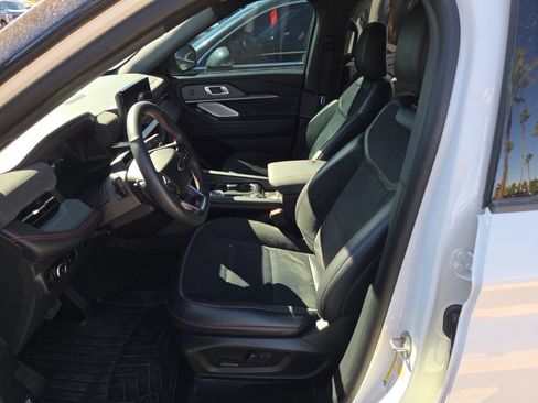 Used 2025 Ford Explorer ST w/ Sun And Sound Package AWD/4WD image 4