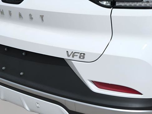 New 2025 VinFast VF 8 Eco AWD/4WD image 36
