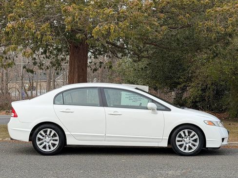 Used 2010 Honda Civic LX image 5