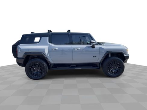 New 2025 GMC Hummer EV 3X w/ LPO, Roof Cross Rail Package image 44