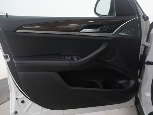 Used 2024 BMW X3 xDrive30i image 21