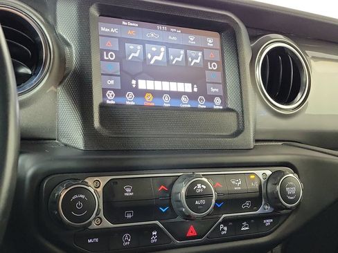 Used 2021 Jeep Gladiator Overland w/ Safety Group AWD/4WD image 21