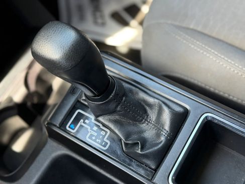 Used 2019 Toyota Tacoma SR w/ SR Convenience Package RWD image 32