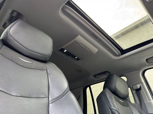 Used 2019 Cadillac Escalade Premium Luxury RWD image 21