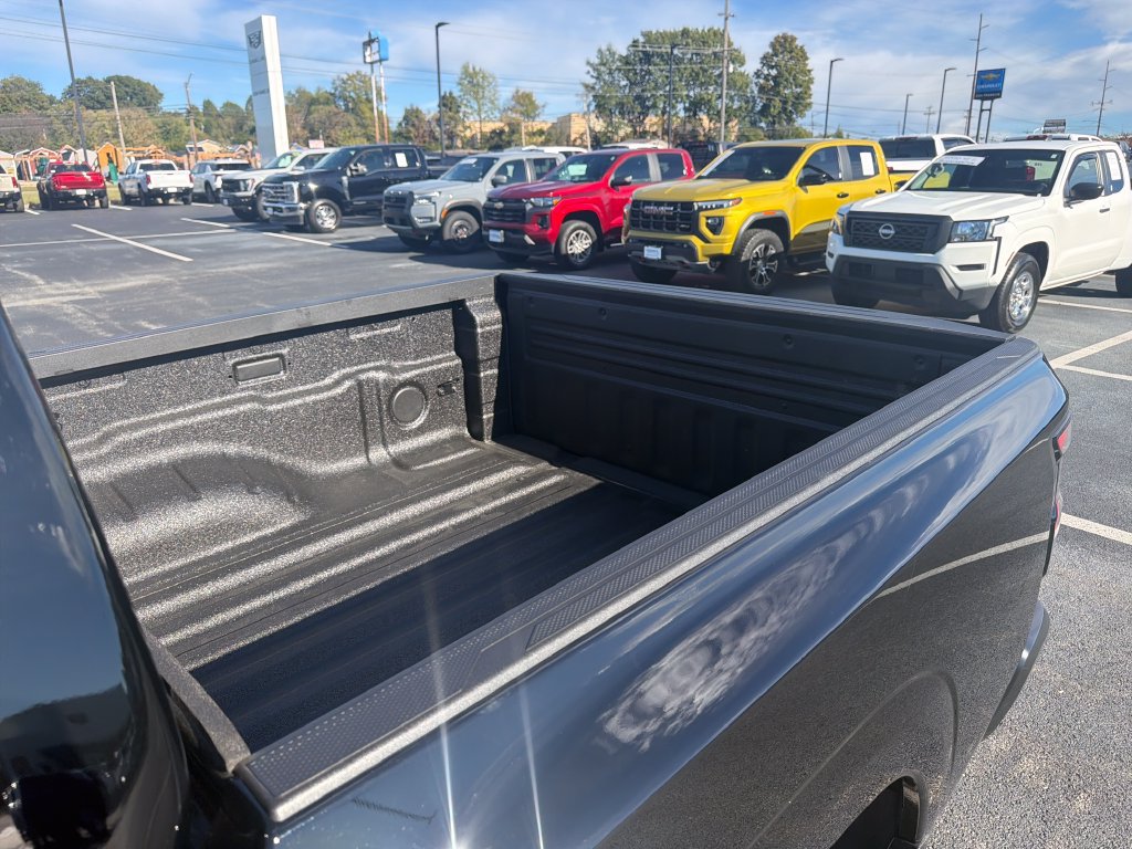 Used 2024 Nissan Frontier S AWD/4WD image 9