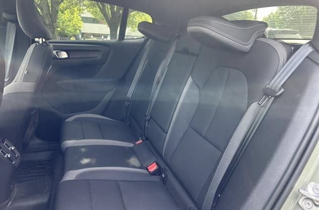 Used 2023 Volvo C40 P8 Recharge Plus w/ Climate Package AWD/4WD image 7