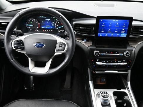 Used 2020 Ford Explorer Limited image 6