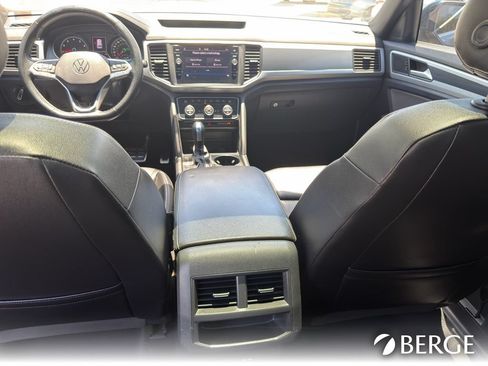 Used 2021 Volkswagen Atlas Cross Sport SE w/ Panoramic Sunroof Package FWD image 29