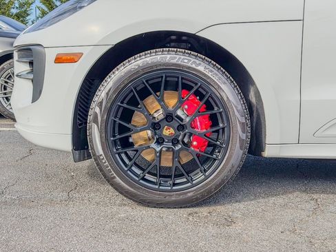 Used 2021 Porsche Macan GTS image 7