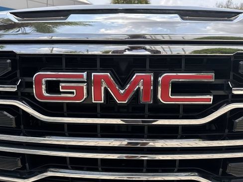 Used 2026 GMC Sierra 1500 SLT RWD image 10